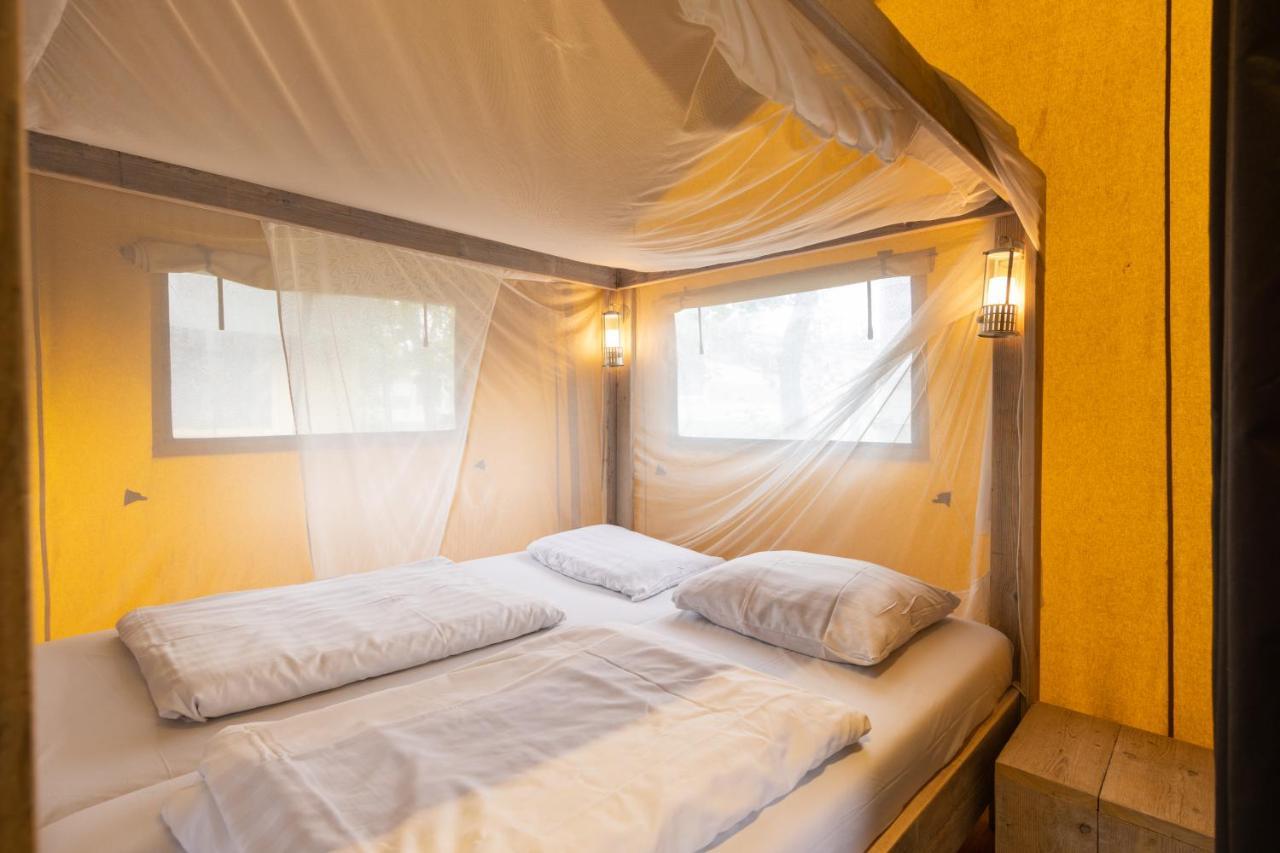 Glamping Lauwersmeer Vierhuizen Rum bild
